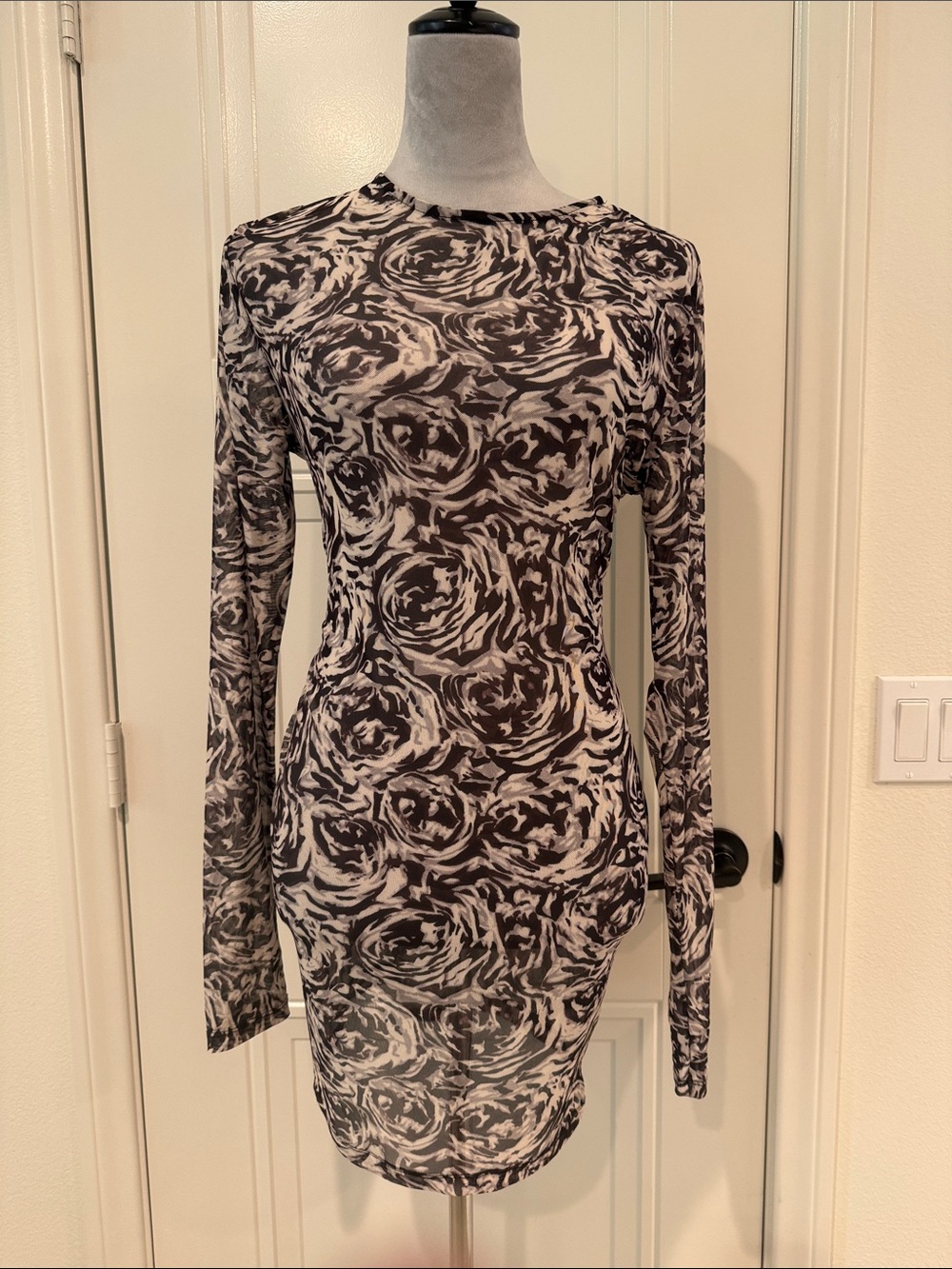 Lioness Black and White Swirl Floral Long Sleeve Dress